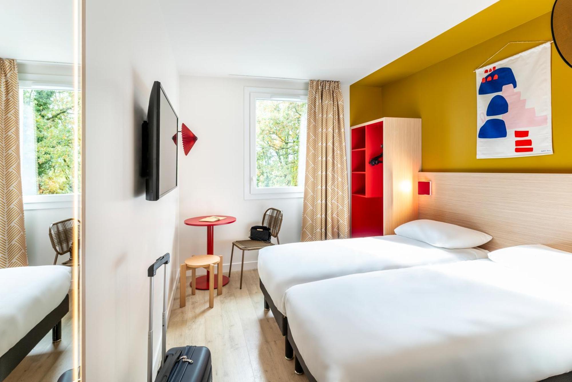 Hotel Ibis Styles Prevessin Geneve Aeroport Esterno foto