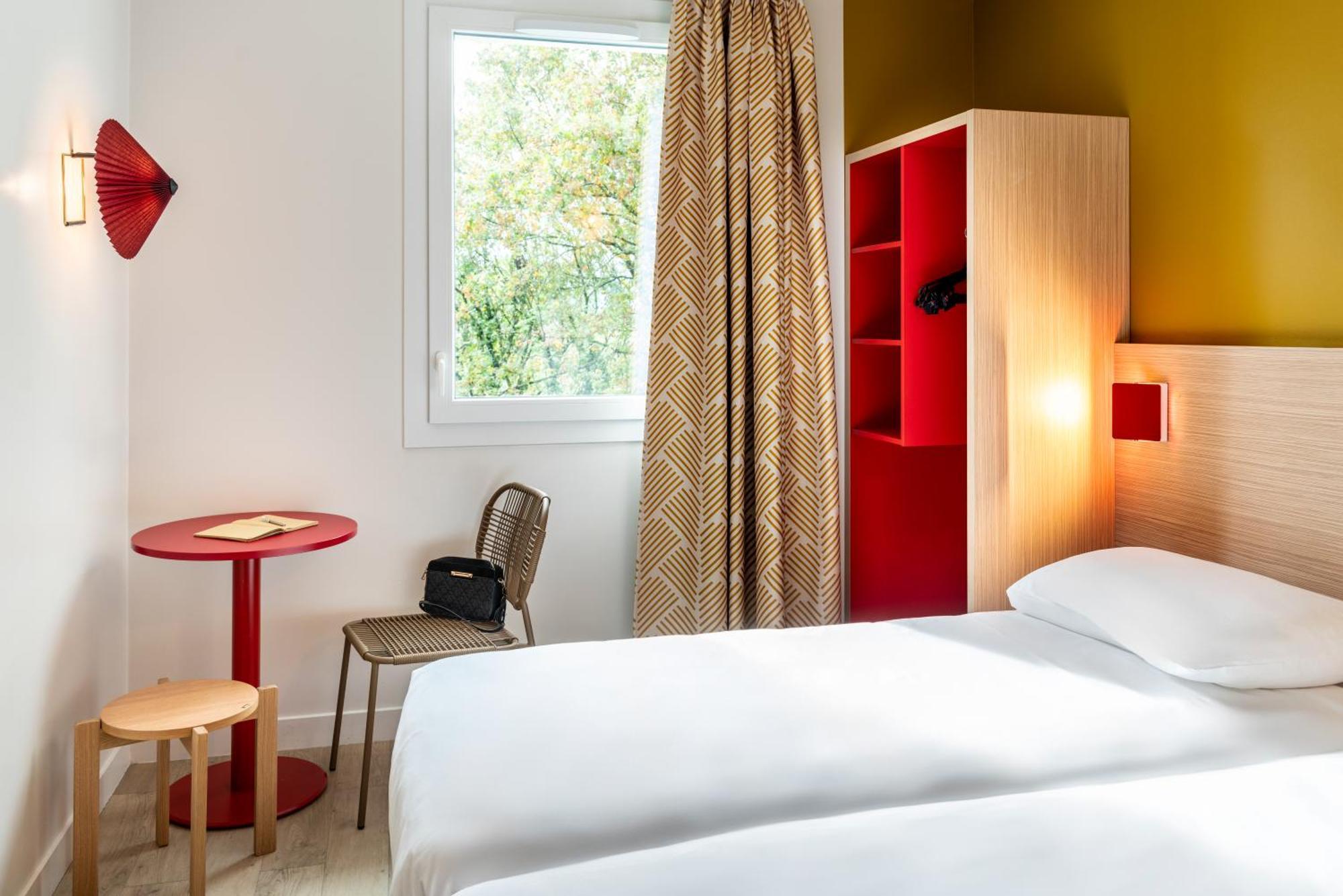 Hotel Ibis Styles Prevessin Geneve Aeroport Esterno foto