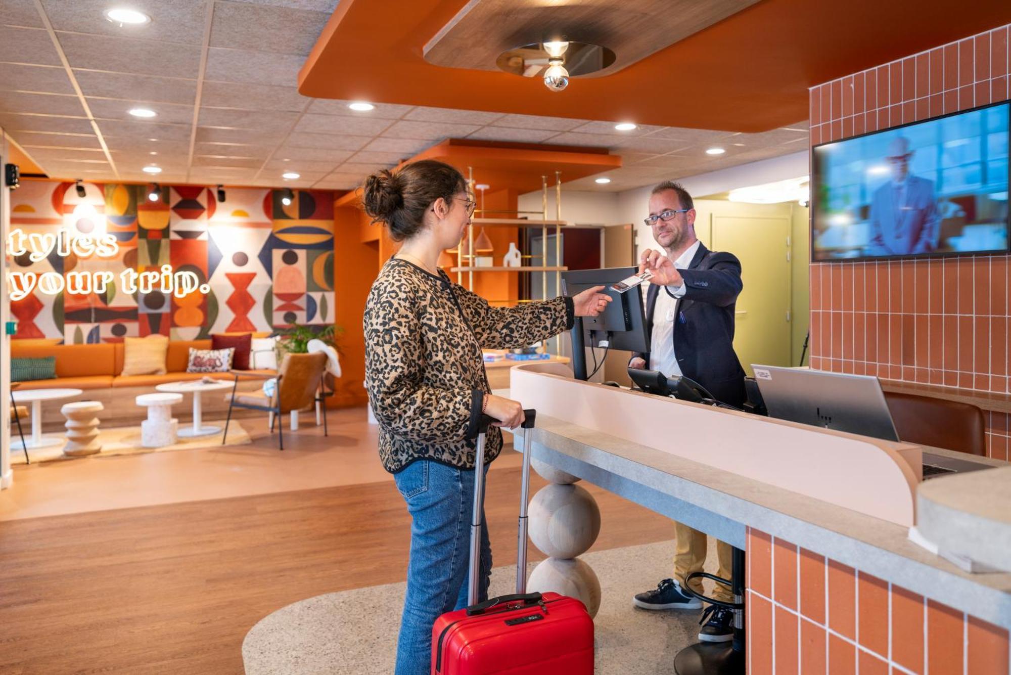 Hotel Ibis Styles Prevessin Geneve Aeroport Esterno foto