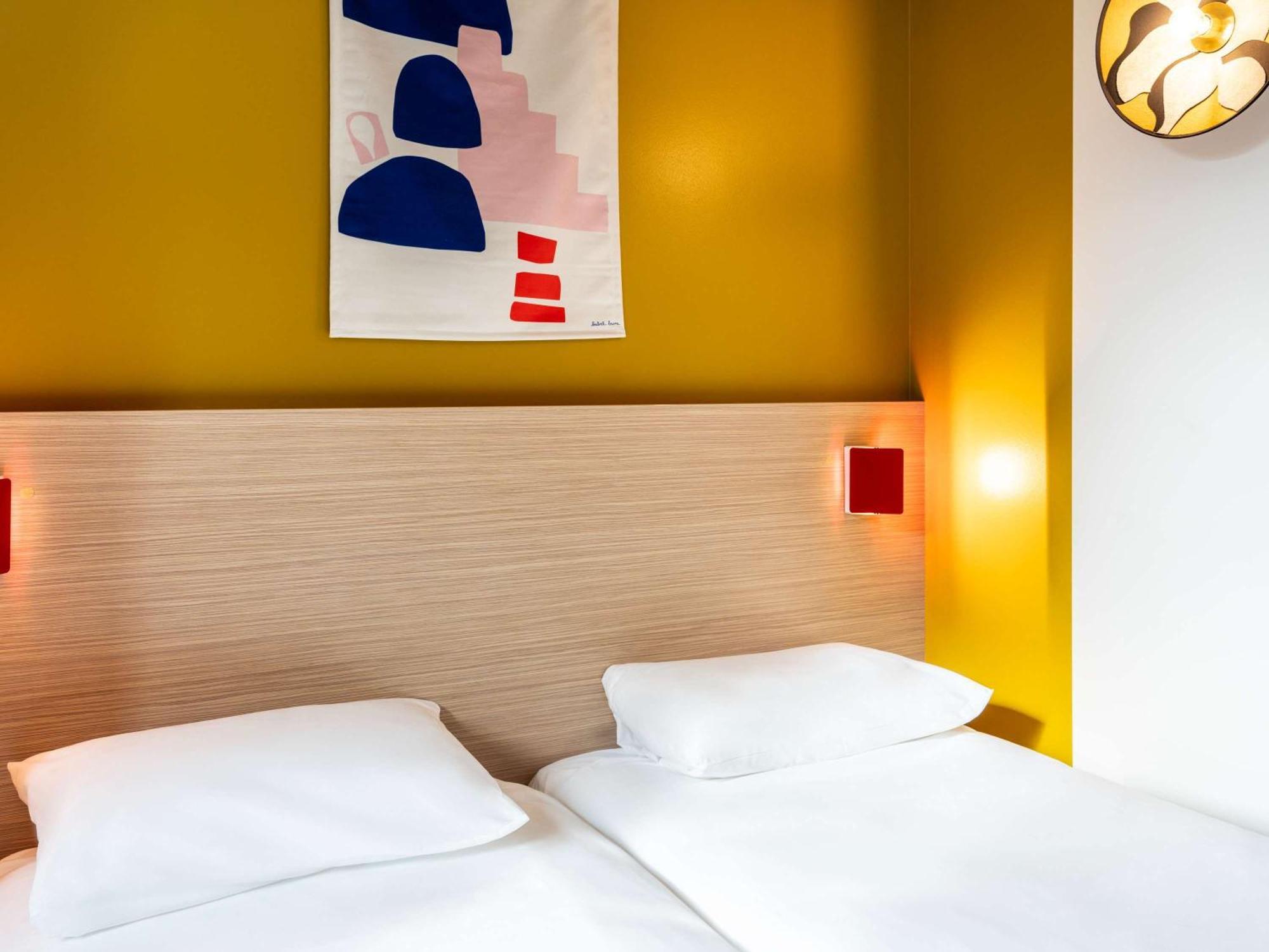 Hotel Ibis Styles Prevessin Geneve Aeroport Esterno foto