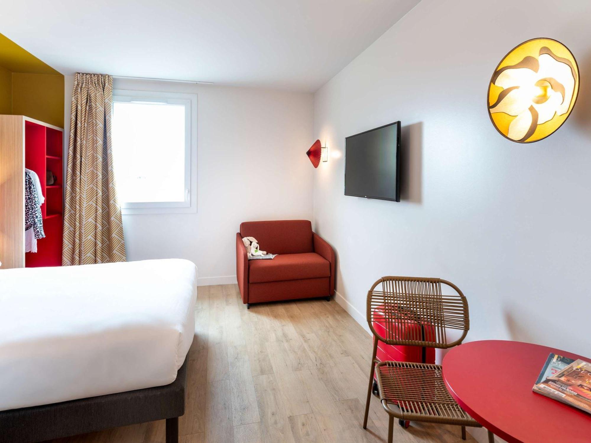 Hotel Ibis Styles Prevessin Geneve Aeroport Esterno foto