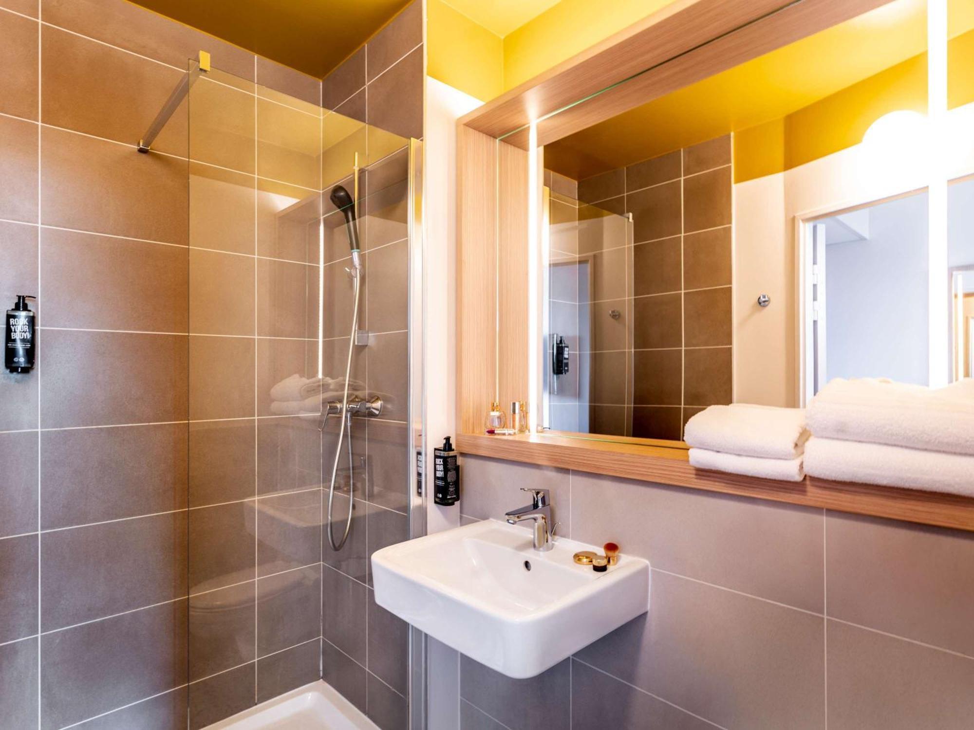 Hotel Ibis Styles Prevessin Geneve Aeroport Esterno foto