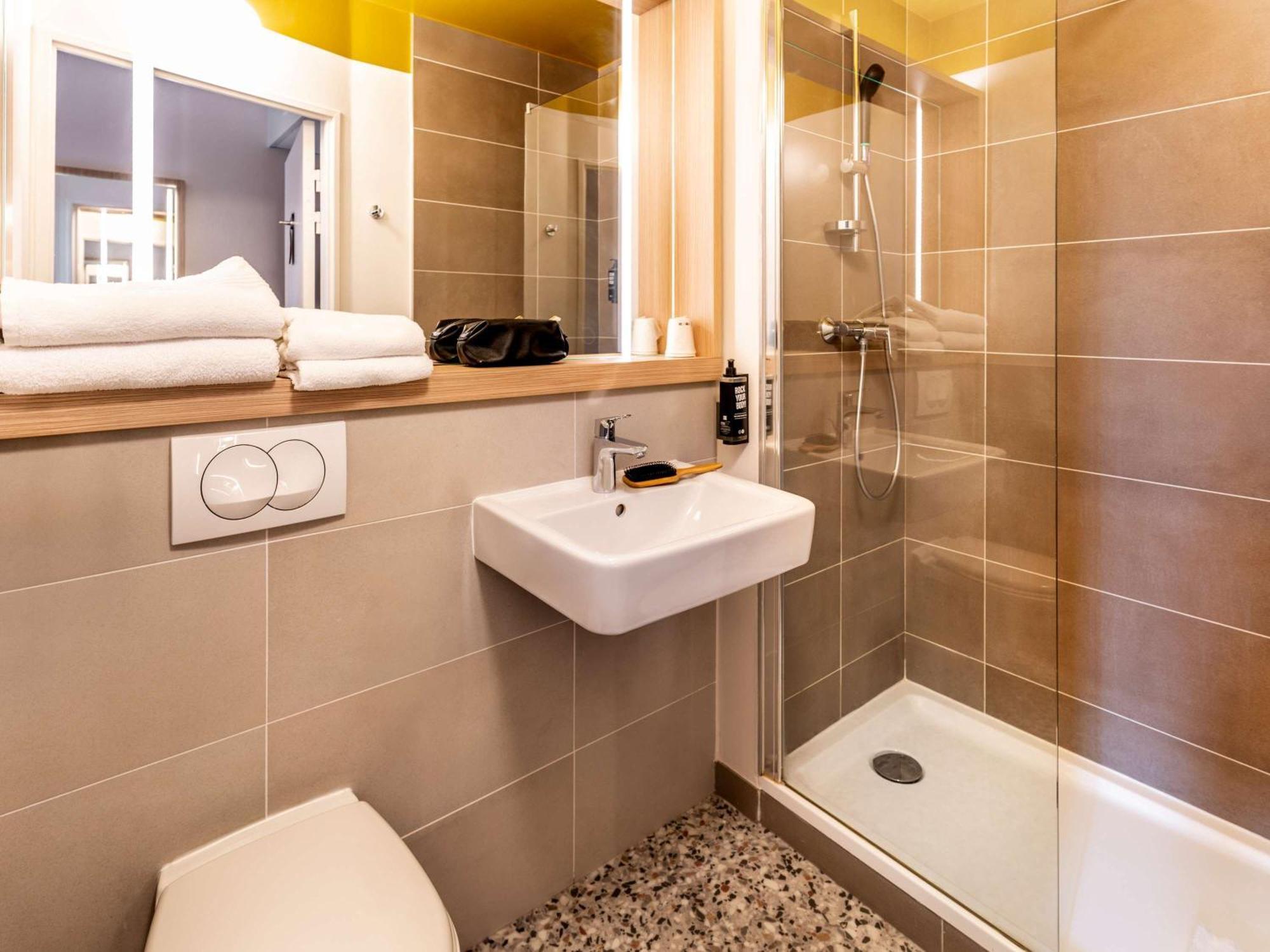Hotel Ibis Styles Prevessin Geneve Aeroport Esterno foto
