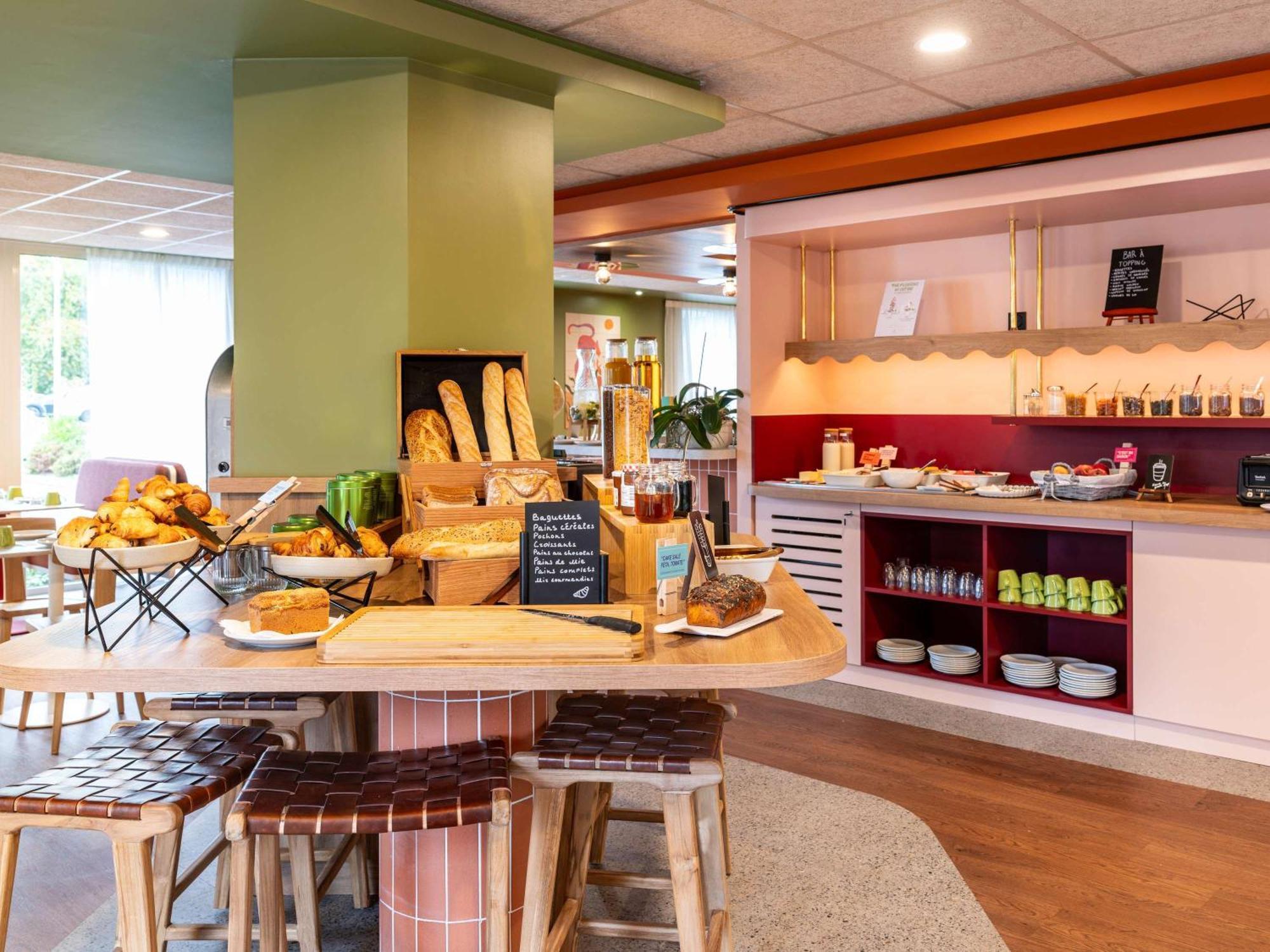 Hotel Ibis Styles Prevessin Geneve Aeroport Esterno foto