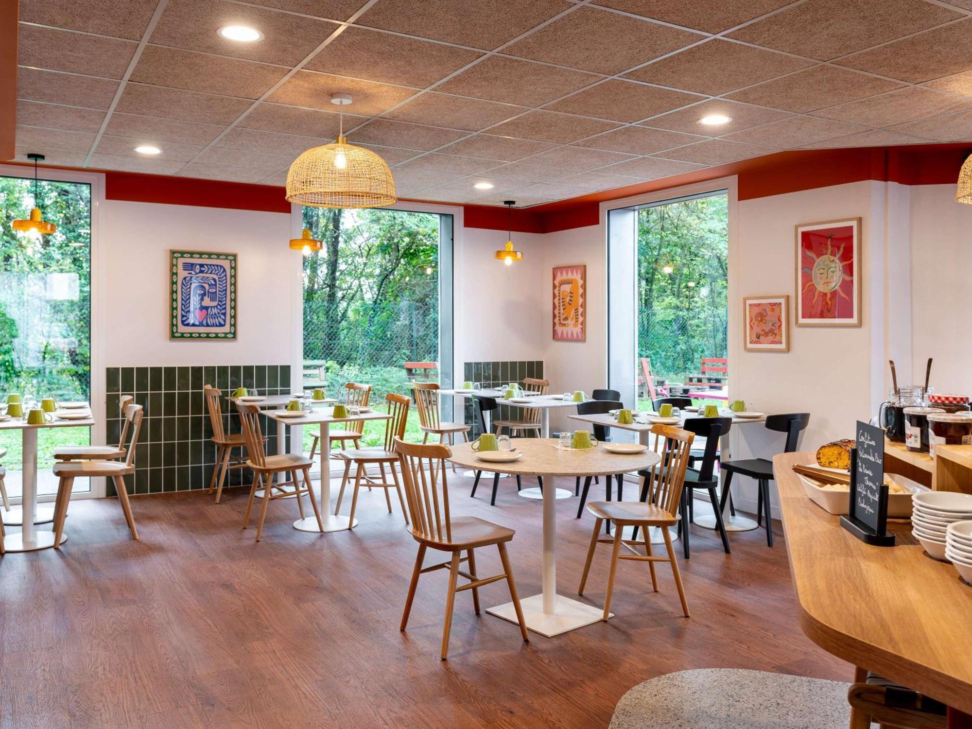 Hotel Ibis Styles Prevessin Geneve Aeroport Esterno foto